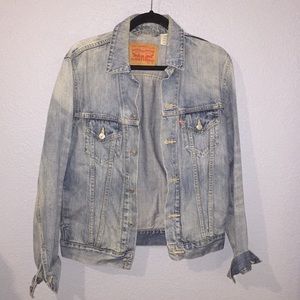 levi’s jean jacket